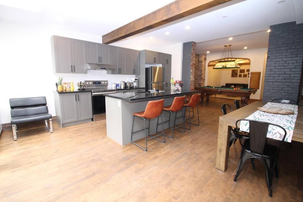 Ferienwohnung Charm & Luxury Vacation Headquarters To Downtown! Montréal Exterior foto